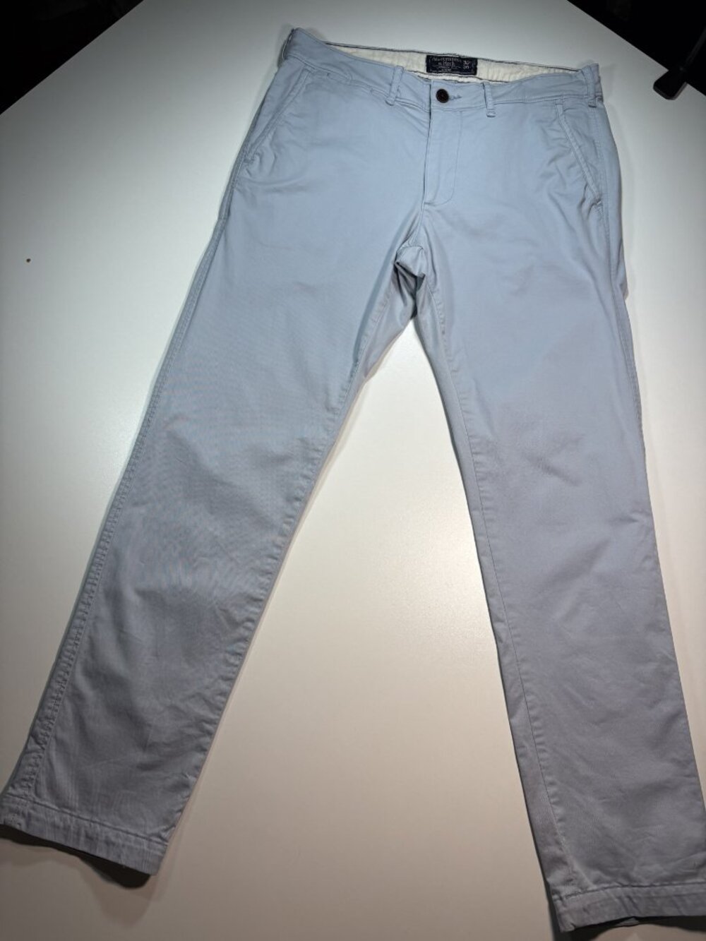 Abercrombie & Fitch Women’s Capri Pants Size 30 Powder Blue Stretch